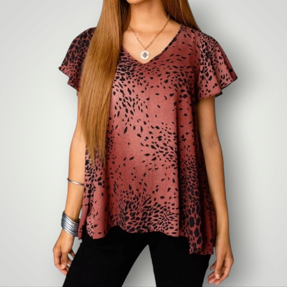 Buddy love avril flutter sleeve v-neck top in Puma XS
